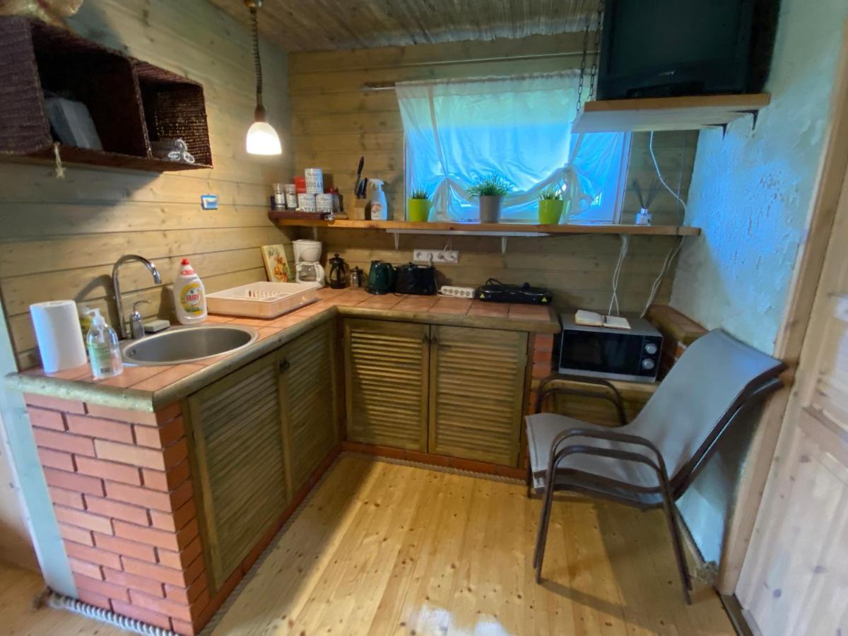 Mooni Cottage Pärnu Exteriör bild