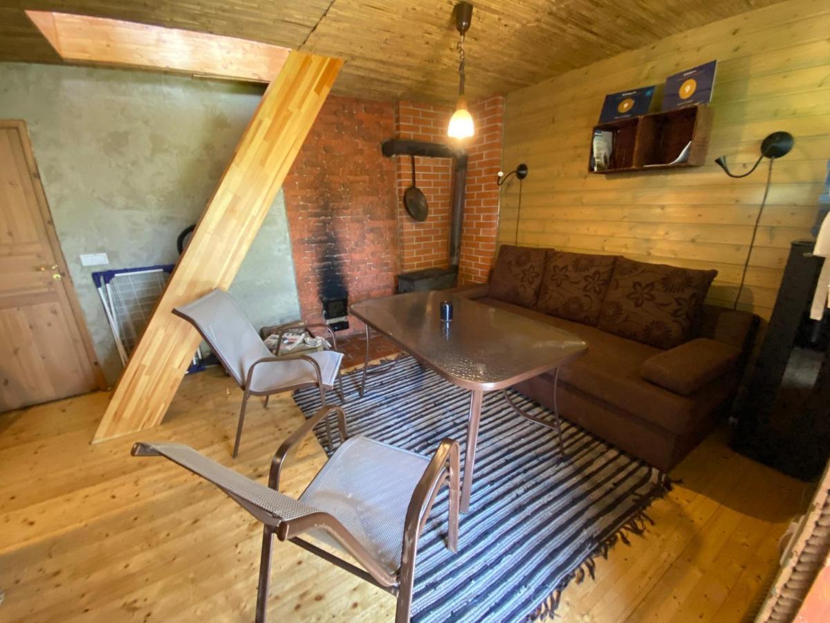 Mooni Cottage Pärnu Exteriör bild